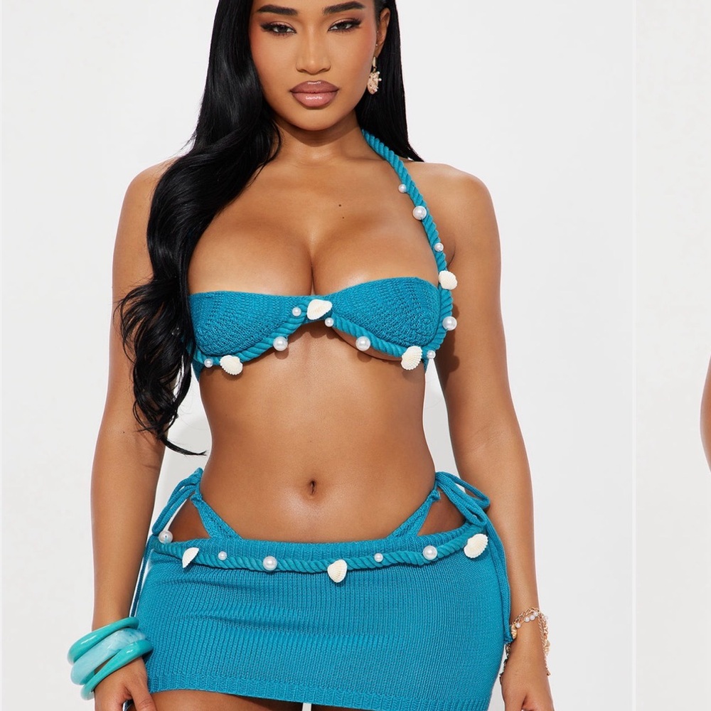 Fashion Nova Teal Bikini with Shell Details